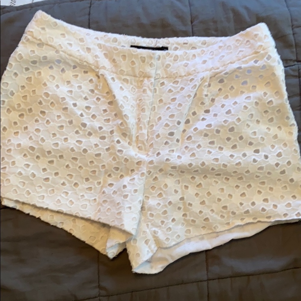 Eyelet shorts